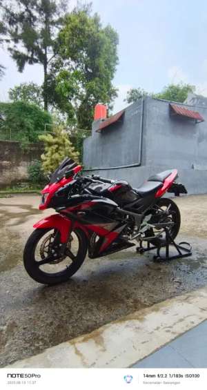 Jual bekas Di jual ninja rr 2014,lokasi di  ,Depok Kota