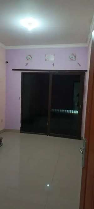 Di jual over kredit rumah 2 lantai 60 JT nego lokasi di Bekasi Kota, tersedia melalui melalui situs Olx