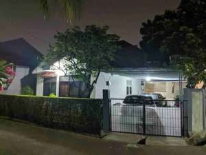 Di Jual Rumah 1 Lantai 3 Kamar Tidur lokasi di Jakarta Selatan, tersedia melalui melalui situs Olx