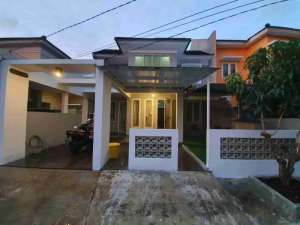 Di jual rumah 2 lantai31 kamar tidur di islamic village tangerang lokasi di Tangerang Kab., tersedia melalui melalui situs Olx