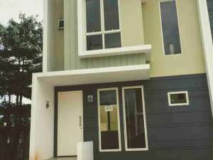 Di jual rumah bagus 2 lantai 3 kamar tidur di serpong tangerang selatan lokasi di Tangerang Selatan Kota, tersedia melalui melalui situs Olx