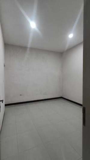Di JUAL Rumah Baru 2 Lantai 4KT di Kawasan GDC Depok lokasi di Depok Kota, tersedia melalui melalui situs Olx