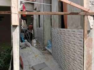 Di jual rumah baru akses jalan motor harga Bu pemilik jakarta barat lokasi di Jakarta Barat, tersedia melalui melalui situs Olx