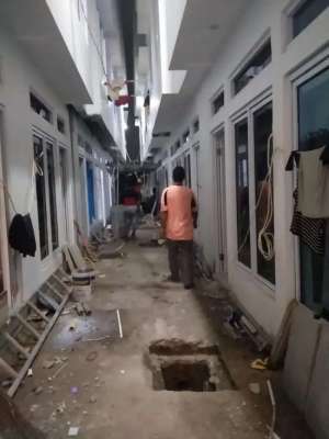 di jual rumah baru elegant di utan kayu akses motor jak tim lokasi di Jakarta Timur, tersedia melalui melalui situs Olx