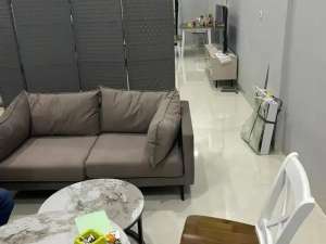 Di Jual Rumah Baru Full Furnish Karang Tengah Tangerang lokasi di Tangerang Kota, tersedia melalui melalui situs Olx