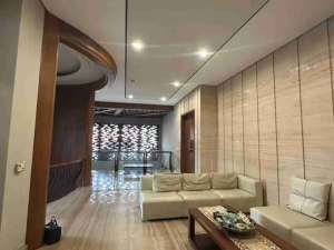 Di jual Rumah di Metro Kencana Pondok Indah lokasi di Jakarta Selatan, tersedia melalui melalui situs Olx