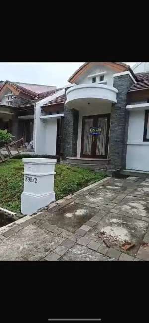 Di jual rumah di Telaga Golf lokasi di Depok Kota, tersedia melalui melalui situs Olx