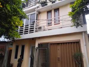 Di jual Rumah Kos 3kamar dekat Ke Kota Wisata lokasi di Bekasi Kota, tersedia melalui melalui situs Olx