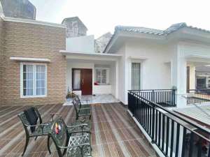 Di jual rumah mewah murah di komplek lokasi di Bekasi Kota, tersedia melalui melalui situs Olx