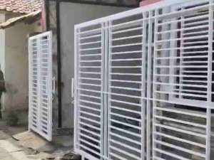 Di jual rumah minimalis di pondok kacang barat Tangerang selatan lokasi di Tangerang Selatan Kota, tersedia melalui melalui situs Olx