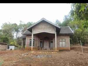 Di jual rumah murah dkt jalan lingkar sukoharjo- karang anyar lokasi di Sukoharjo Kab., tersedia melalui melalui situs Olx