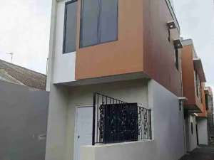 Di jual Rumah Murah Meriah 2 lantai 400 jutaan Jakarta pusat lokasi di Jakarta Pusat, tersedia melalui melalui situs Olx