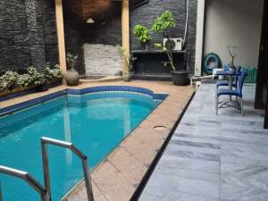 Di jual rumah Tropikal Indah Pangkalan jati Cinere Depok lokasi di Depok Kota, tersedia melalui melalui situs Olx