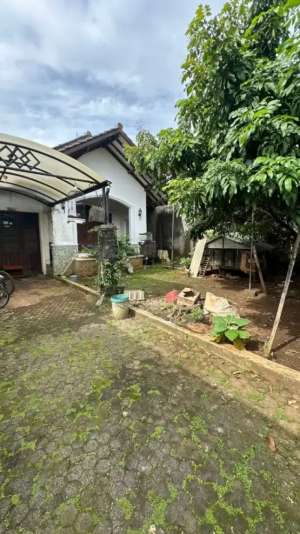 Di Jual Tanah 360mBonus bangunan lokasi di Tangerang Selatan Kota, tersedia melalui melalui situs Olx