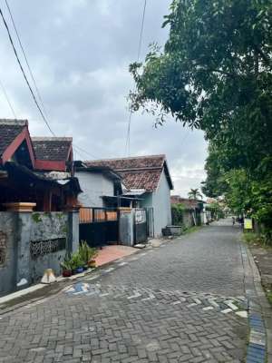 DI JUAL TANAHBANGUNAN KOS lokasi di Sidoarjo  Kab., tersedia melalui melalui situs Olx