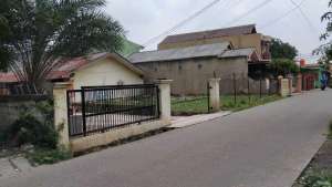 Di jual tanah bonus kotrakan di bekasi Kota lokasi di Bekasi Kota, tersedia melalui melalui situs Olx