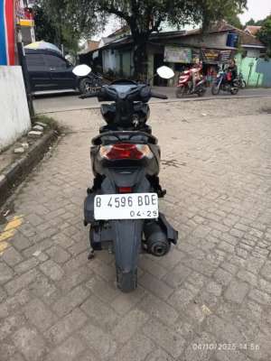 Jual bekas Di jual Vario 125 led 2015 hitam list merah,lokasi di Bogor Kab.