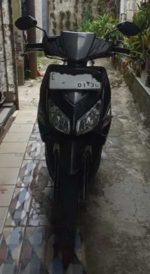 Jual bekas Di jual Vario karbu 110,lokasi di Depok Kota