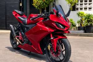 Jual bekas DI JUAL YAMAHA R15,lokasi di Bogor Kota