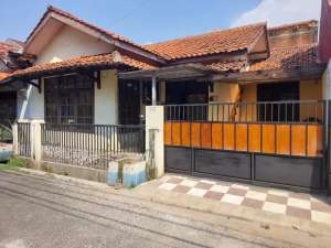 Di Kontrak Rumah di Kunciran Mas Permai lokasi di Tangerang Kota, tersedia melalui melalui situs Olx