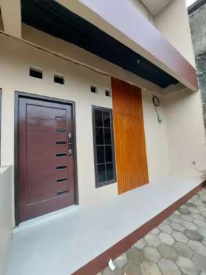 Di kontrakan rumah 1 kamar strategis di kp.rambutan dekat stasiun LRt lokasi di Jakarta Timur, tersedia melalui melalui situs Olx