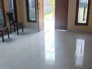 Di kontrakan rumah jalan Pura Demak, Denpasar , Bali lokasi di Denpasar Kota, tersedia melalui melalui situs Olx