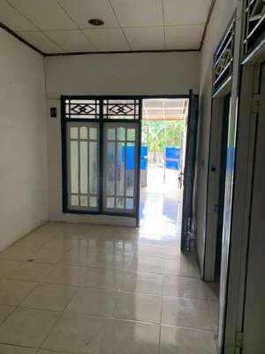 Di KontrakanDi Sewakan Tahunan lokasi di Tangerang Kota, tersedia melalui melalui situs Olx