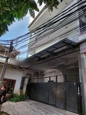 Di Sewa Cepat Rumah Jelambar lokasi di Jakarta Barat, tersedia melalui melalui situs Olx