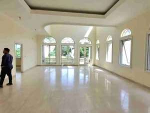 Di Sewa Rumah Gold Coast Pik lokasi di Jakarta Utara, tersedia melalui melalui situs Olx