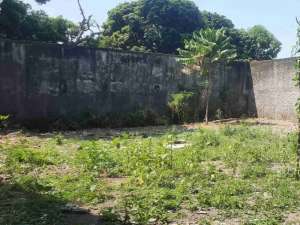 Di sewakan pekarangan 400 m2 pinggir jalan Grogol lokasi di Surakarta Kota, tersedia melalui melalui situs Olx