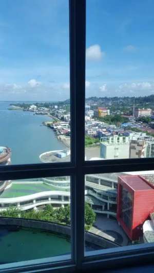 Di sewakan per tahun Apartemen Borneo bay view pantai lokasi di Balikpapan Kota, tersedia melalui melalui situs Olx