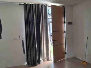 Di sewakan rumah 2 kamar dekat exit tol lippo cikarang lokasi di Bekasi Kab., tersedia melalui melalui situs Olx