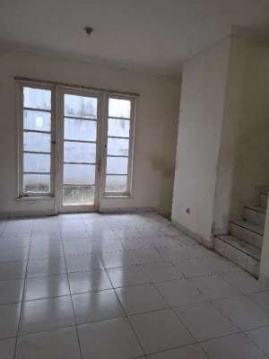 Di Sewakan Rumah 2 lantai di Legenda Wisata Cibubur lokasi di Bogor Kab., tersedia melalui melalui situs Olx