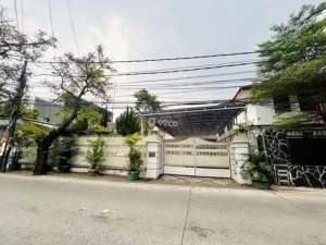 Di Sewakan Rumah 2 Lantai Lokasi Bagus di Bangka, Jakarta Selatan lokasi di Jakarta Selatan, tersedia melalui melalui situs Olx