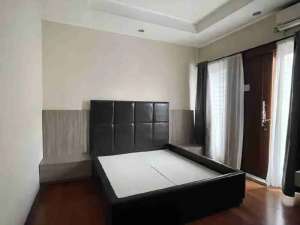 Di sewakanRumah Di Bambu Apus Cipayung lokasi di Jakarta Timur, tersedia melalui melalui situs Olx