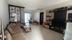 Di sewakan rumah di cluster east asia lokasi di Tangerang Kota, tersedia melalui melalui situs Olx