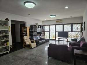 DIBAWAH NJOP MURAH. Rumah Dijual Jelambar - Grogol, Wijaya Kusuma. NEGO lokasi di Jakarta Barat, tersedia melalui melalui situs Olx