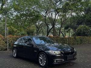 Jual bekas Diesel Low ODO BMW 520d Luxury 2016 F10 LCI C200 E250 320d X5 528i,lokasi di Tangerang Kota