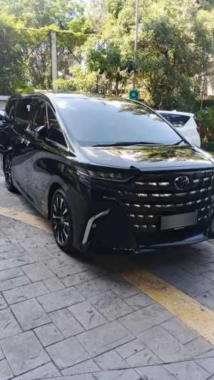 Jual bekas Dijual alphard 2.5 hev hitam 2024,lokasi di Jakarta Pusat