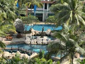 Dijual Apartemen 4BR, lt.6, pool view, di Hamptons Park Pondok indah lokasi di Jakarta Selatan, tersedia melalui melalui situs Olx