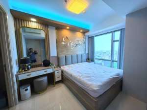 Dijual Apartemen Lariz Mansion Full Furnish Ada Private Lift lokasi di Surabaya Kota, tersedia melalui melalui situs Olx