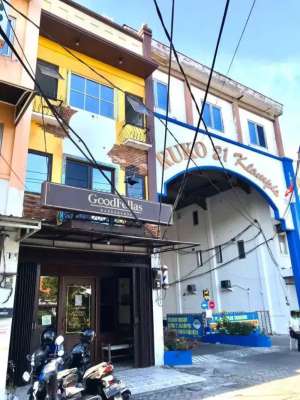 Dijual atau Disewakan Ruko Klampis 21 Blok E, Surabaya lokasi di Surabaya Kota, tersedia melalui melalui situs Olx