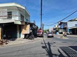 DIJUAL BANGUNAN HITUNG TANAH DI RAYA DARMO INDAH lokasi di Surabaya Kota, tersedia melalui melalui situs Olx