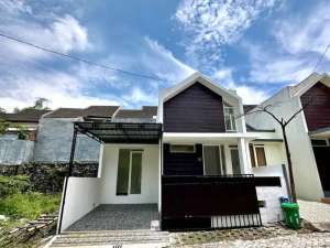 DIJUAL Baru Gress Rumah Minimalis Cantik Siap Huni Lokasi Strategis Dekat Kampus Brawijaya Dan Dekat Pusat Bisnis Kuliner di Merjosari Lowokwaru lokasi di Malang Kota, tersedia melalui melalui situs Olx
