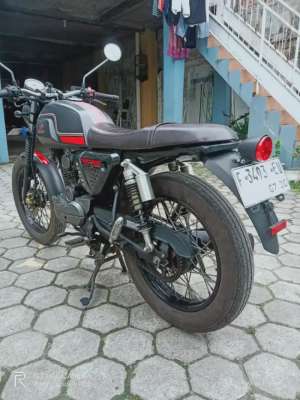 Jual bekas Dijual Benelli Motobi 152Motor Klasik RetroSiap Modif Jadi Cafer,lokasi di Depok Kota