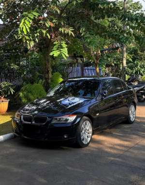 Jual bekas Dijual bmw e90 lci 320i 2011,lokasi di Bogor Kab.
