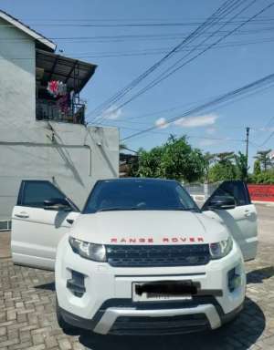 Jual bekas DIJUAL BU RANGE ROVER EVOQUE THN 2013 HARGA 280 JT,lokasi di Semarang Kota