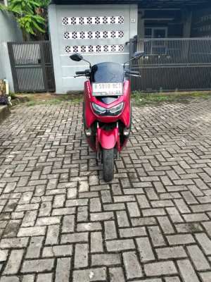Jual bekas DIJUAL CASH YAMAHA NMAX 2021,lokasi di Bekasi Kota