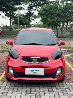 Jual bekas Dijual cepat bu murahhh picanto se matic 2014 dp murah terawat agya,lokasi di Semarang Kota