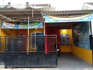 DIJUAL CEPAT DAN MURAH RUMAH SIAP HUNI DAN TEMPAT USAHA LAUNDRY lokasi di Surabaya Kota, tersedia melalui melalui situs Olx